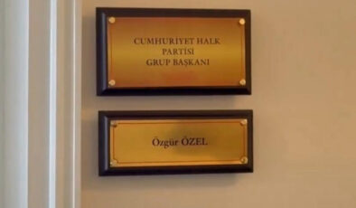 Özel’in Meclis’teki makamında unvanı değişti